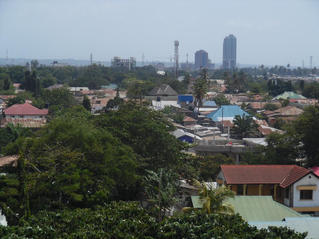 Hotel de Mag  Dar es Salaam Exterior foto