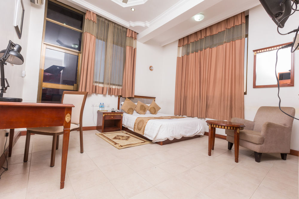 Hotel de Mag  Dar es Salaam Exterior foto