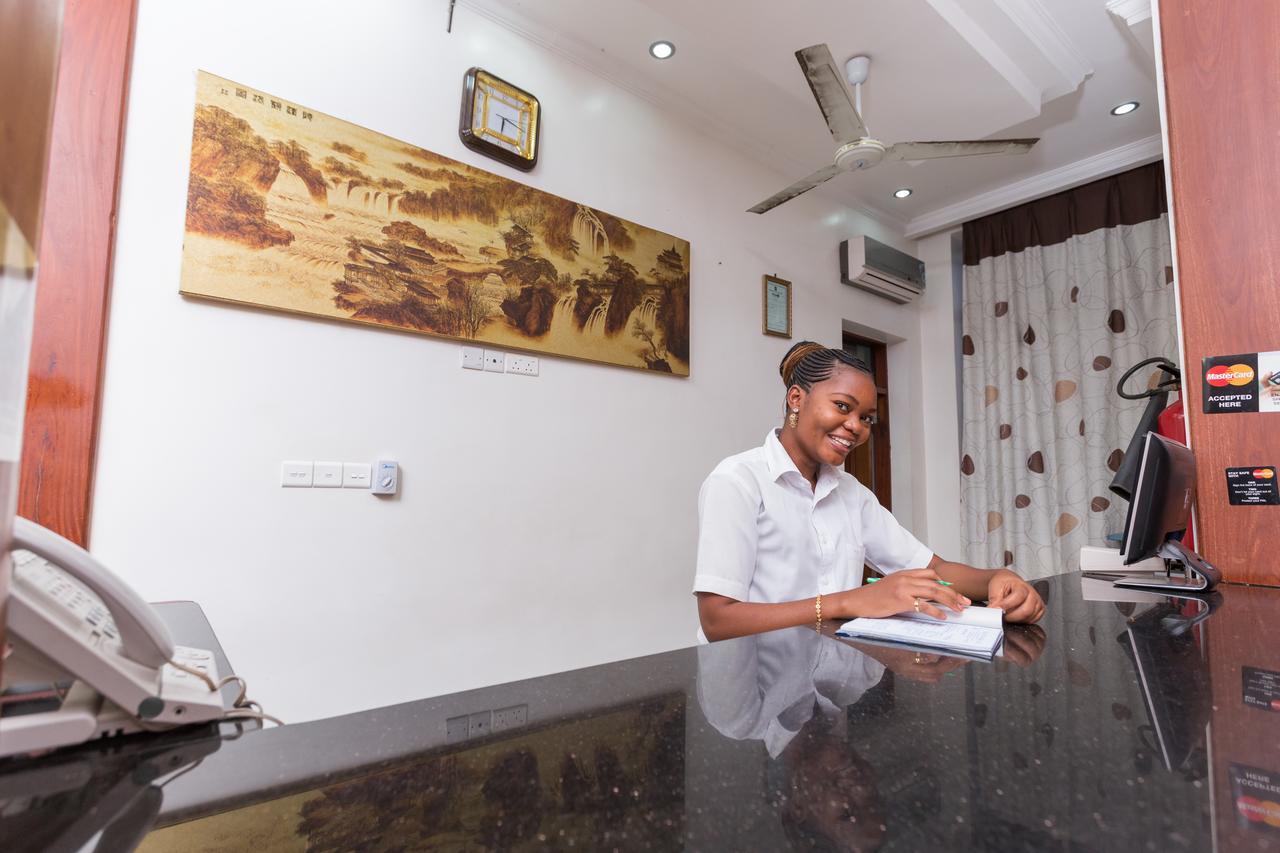 Hotel de Mag  Dar es Salaam Exterior foto